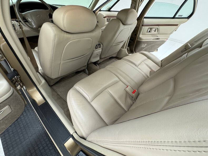 1998 Oldsmobile LSS