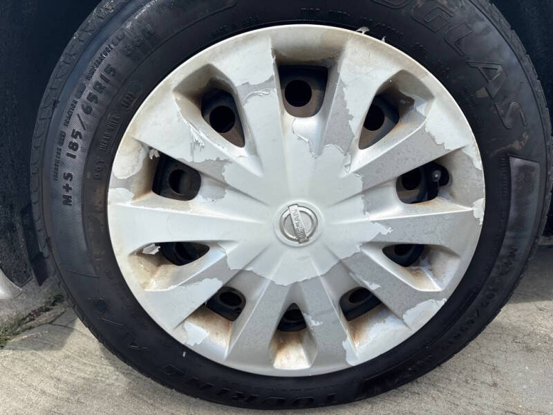 2019 Nissan Versa SV