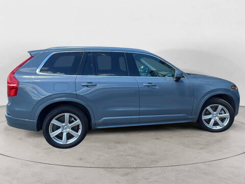 2023 Volvo XC90 B5 Core