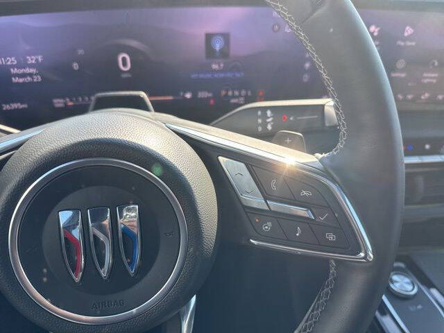 2025 Buick Enclave Avenir