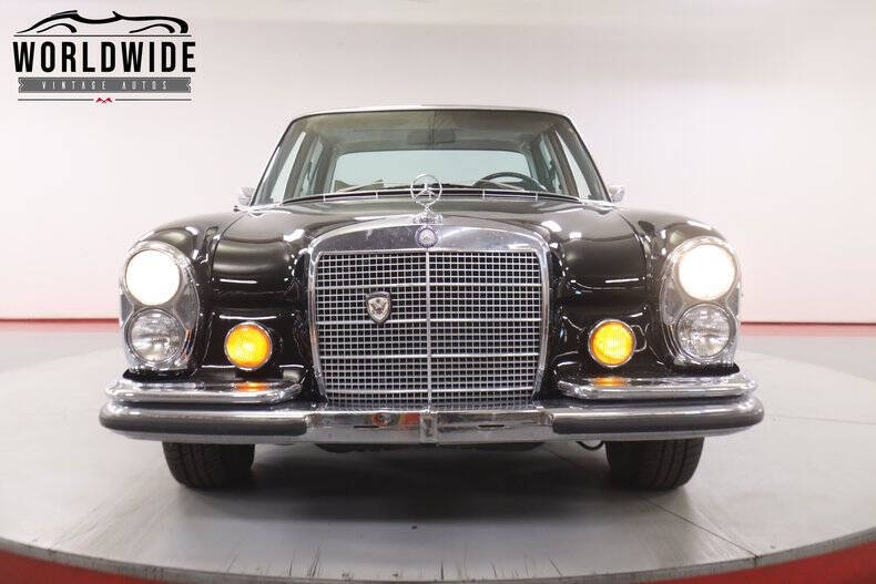 1972 Mercedes-Benz 300-Class