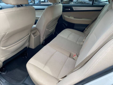 2017 Subaru Outback 2.5i Premium