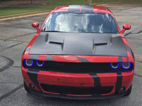 2016 Dodge Challenger SXT Plus