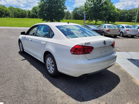 2013 Volkswagen Passat S PZEV