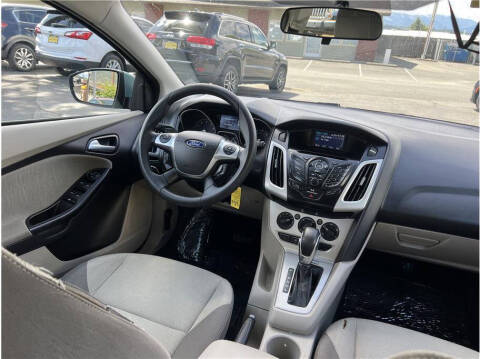 2012 Ford Focus SE