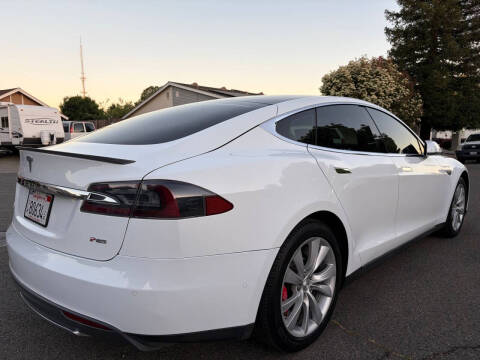 2014 Tesla Model S P85