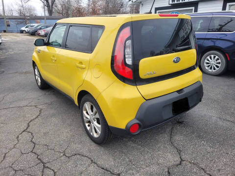 2014 Kia Soul +