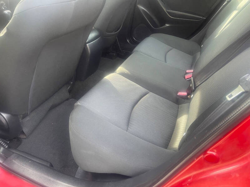 2015 Mazda MAZDA3 i Sport