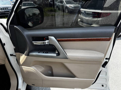 2014 Toyota Land Cruiser