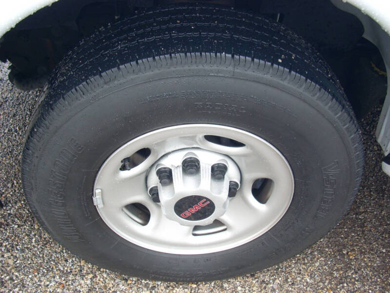 2023 GMC Savana LS 3500