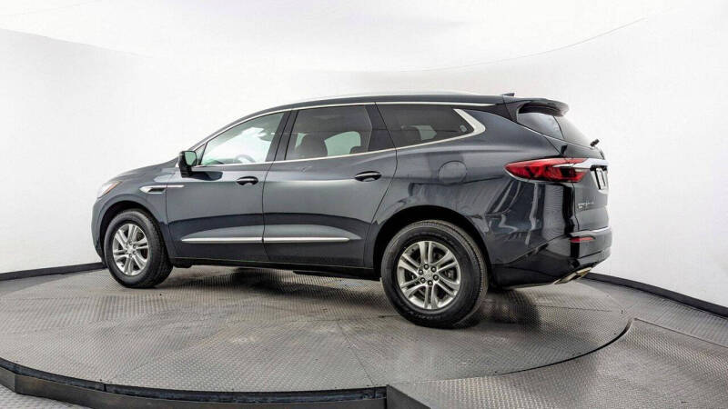 2020 Buick Enclave Essence