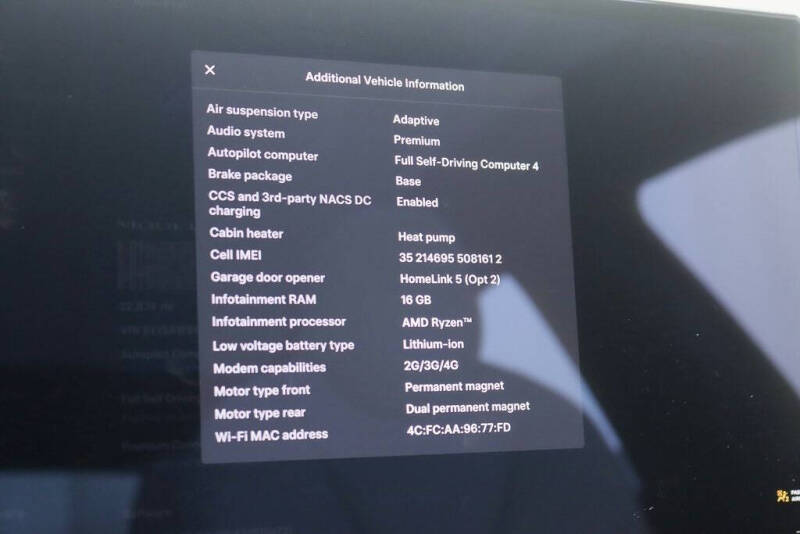 2023 Tesla Model S Plaid