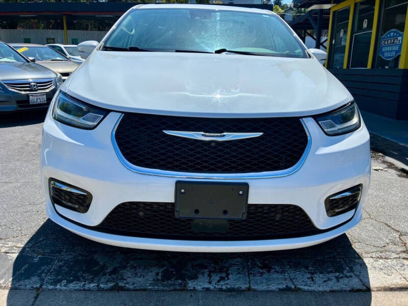 2022 Chrysler Pacifica Hybrid Touring L