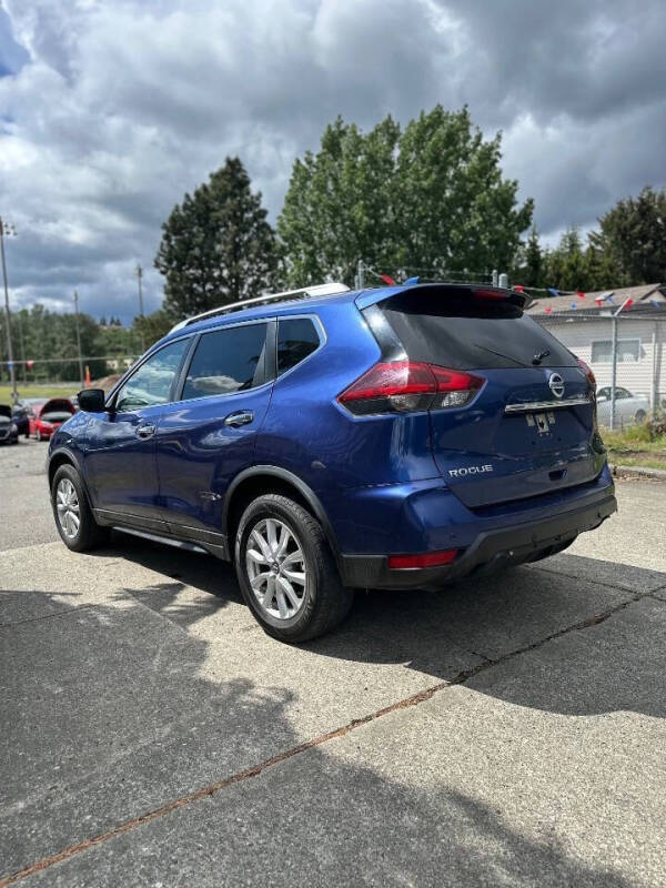 2020 Nissan Rogue SV