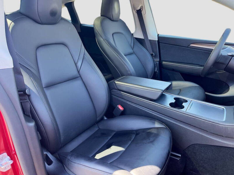 2024 Tesla Model Y Long Range