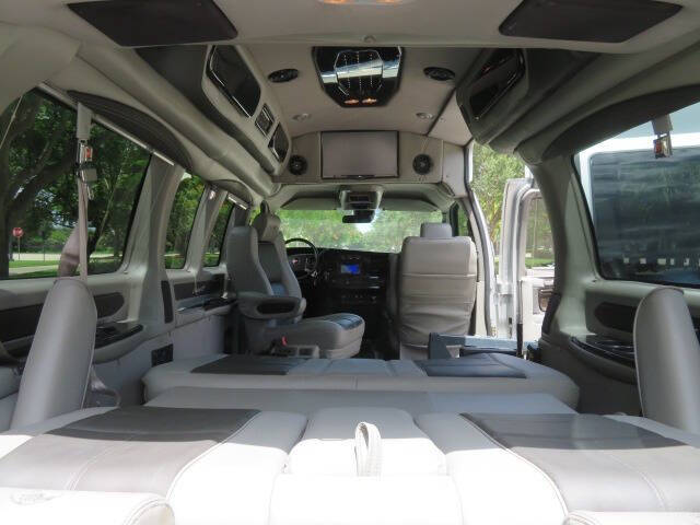 2019 GMC Savana 2500