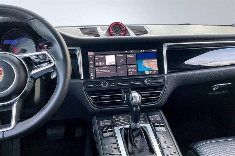 2020 Porsche Macan S