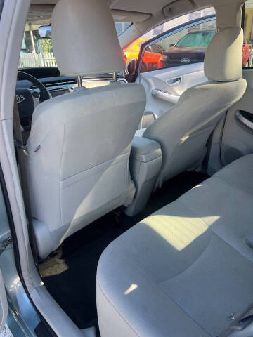 2014 Toyota Prius Two