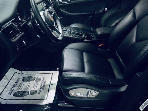 2017 Porsche Macan
