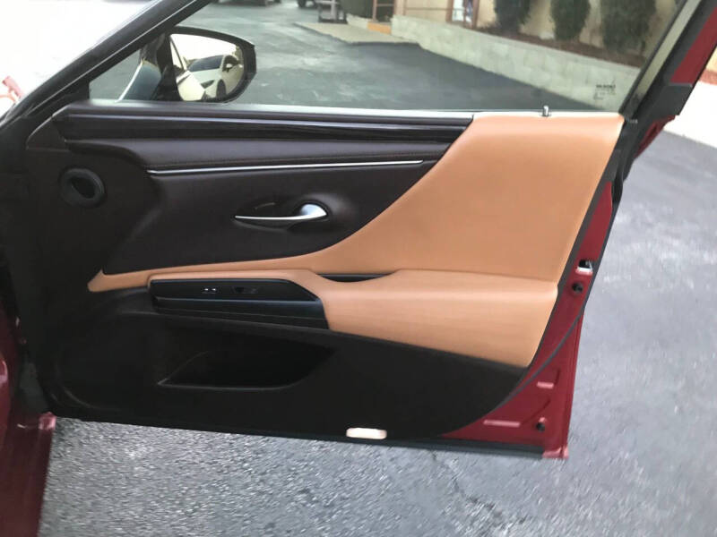 2019 Lexus ES 350 Luxury