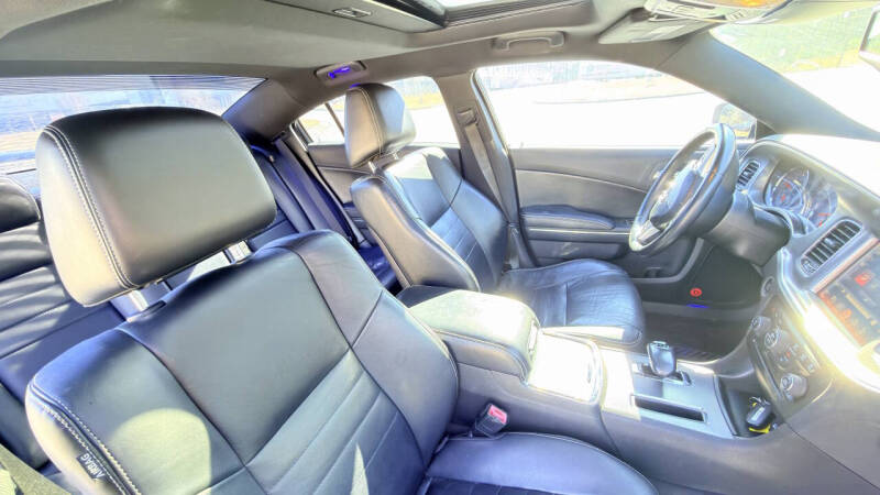 2012 Dodge Charger SXT