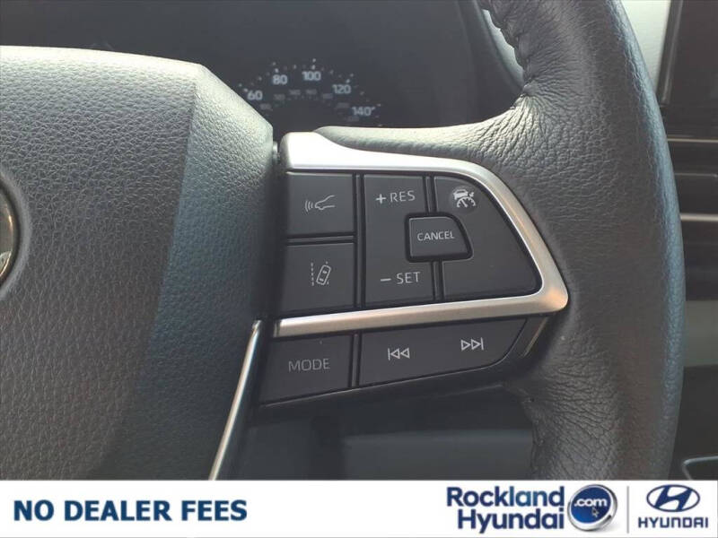 2023 Toyota Sienna XLE 7-Passenger