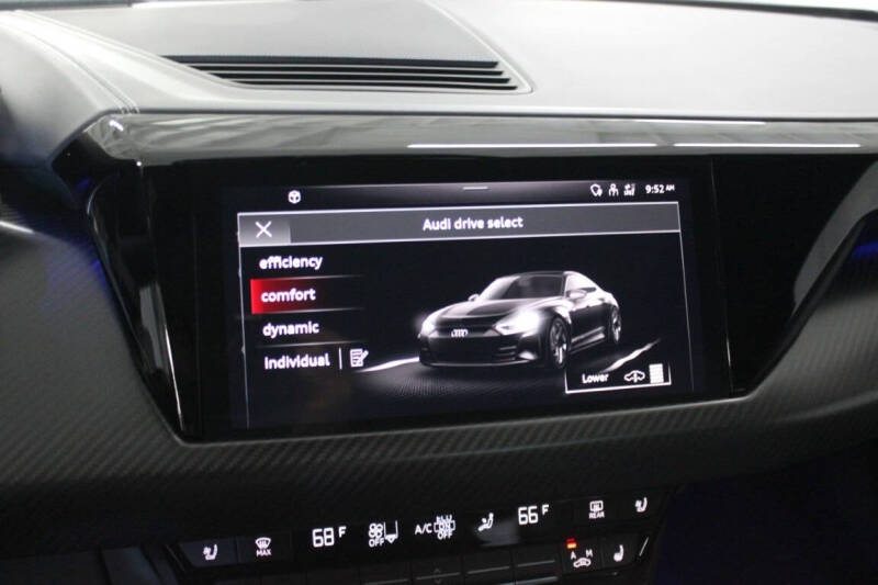 2023 Audi e-tron GT quattro Prestige