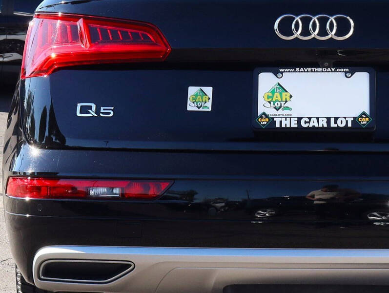 2020 Audi Q5 quattro Titanium Premium 45 TFSI