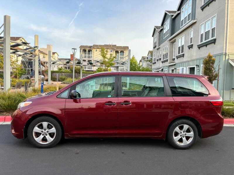 2015 Toyota Sienna L 7-Passenger