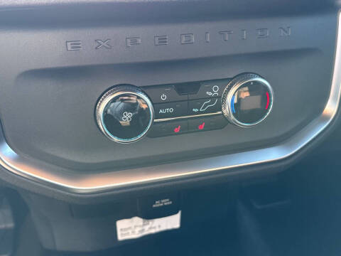 2025 Ford Expedition MAX King Ranch