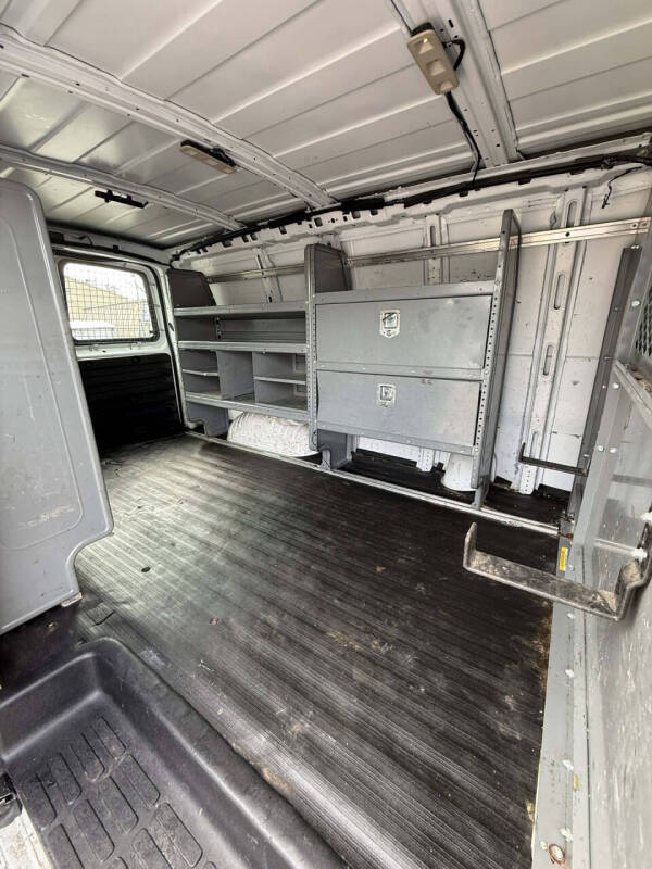 2017 Chevrolet Express 2500