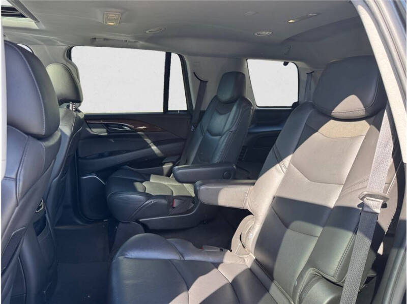 2020 Cadillac Escalade Luxury