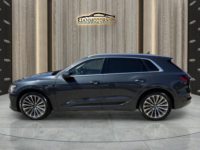 2019 Audi e-tron quattro Prestige