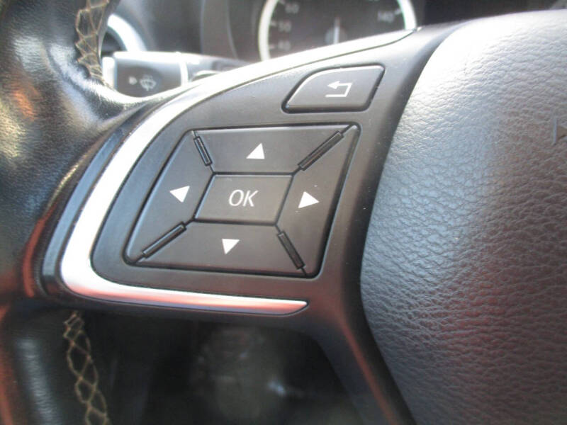 2018 Infiniti QX30 Essential