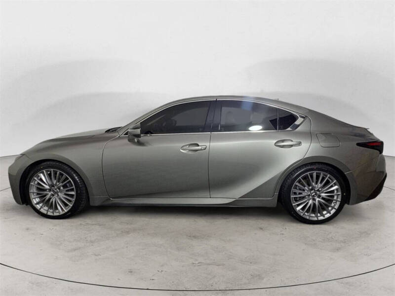 2023 Lexus IS 300