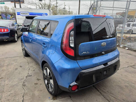 2016 Kia Soul +