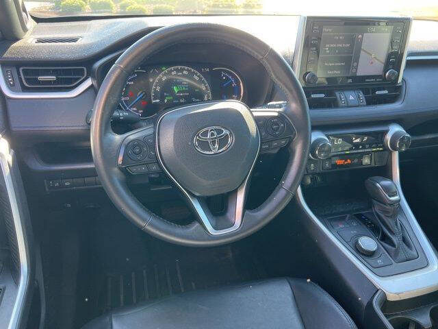 2020 Toyota RAV4 Hybrid XSE
