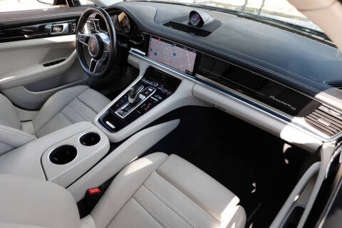 2020 Porsche Panamera