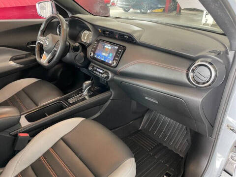 2021 Nissan Kicks SR