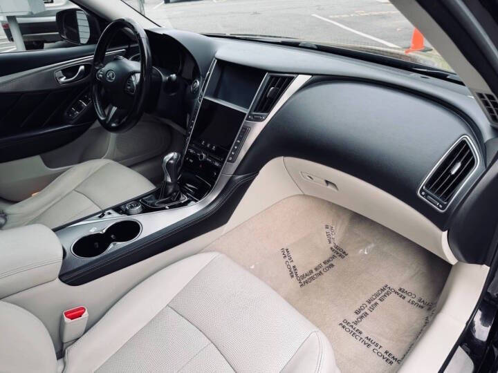 2014 Infiniti Q50 Premium