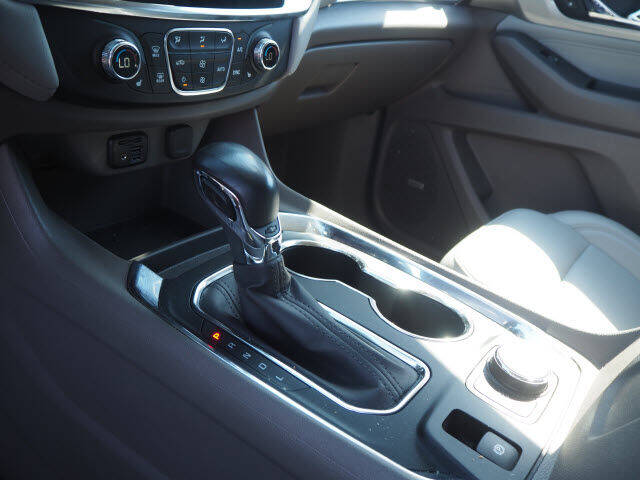 2021 Chevrolet Traverse LT Leather