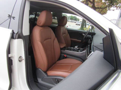 2022 Audi Q8 quattro Premium 55 TFSI