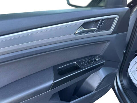 2019 Volkswagen Atlas S