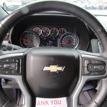 2023 Chevrolet Suburban LS