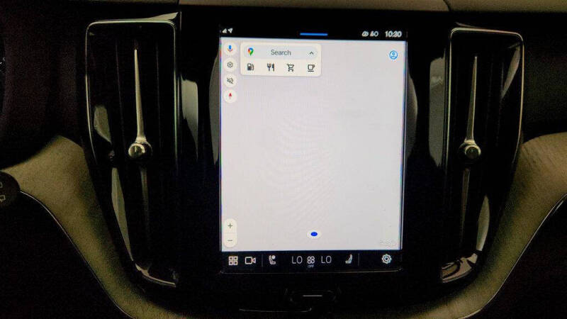 2025 Volvo XC60 B5 Plus Dark Theme