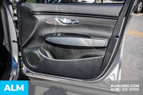 2024 Genesis GV70 2.5T Standard