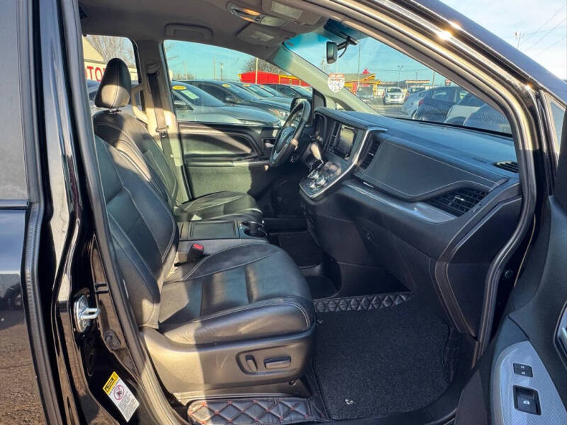2017 Toyota Sienna