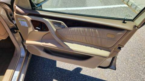 2001 Mercedes-Benz E-Class E 320