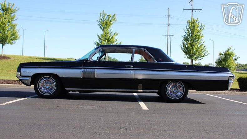 1962 Oldsmobile Starfire