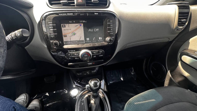 2018 Kia Soul +